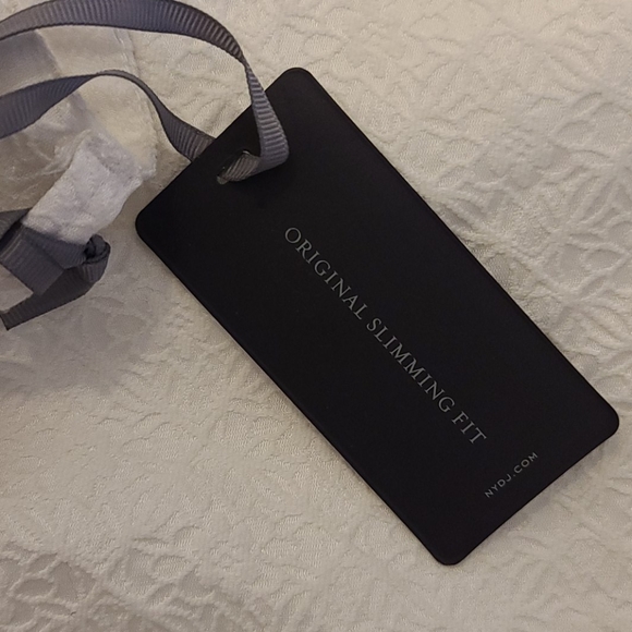 NYDJ Optic White Floral Print Jean - Picture 7 of 9